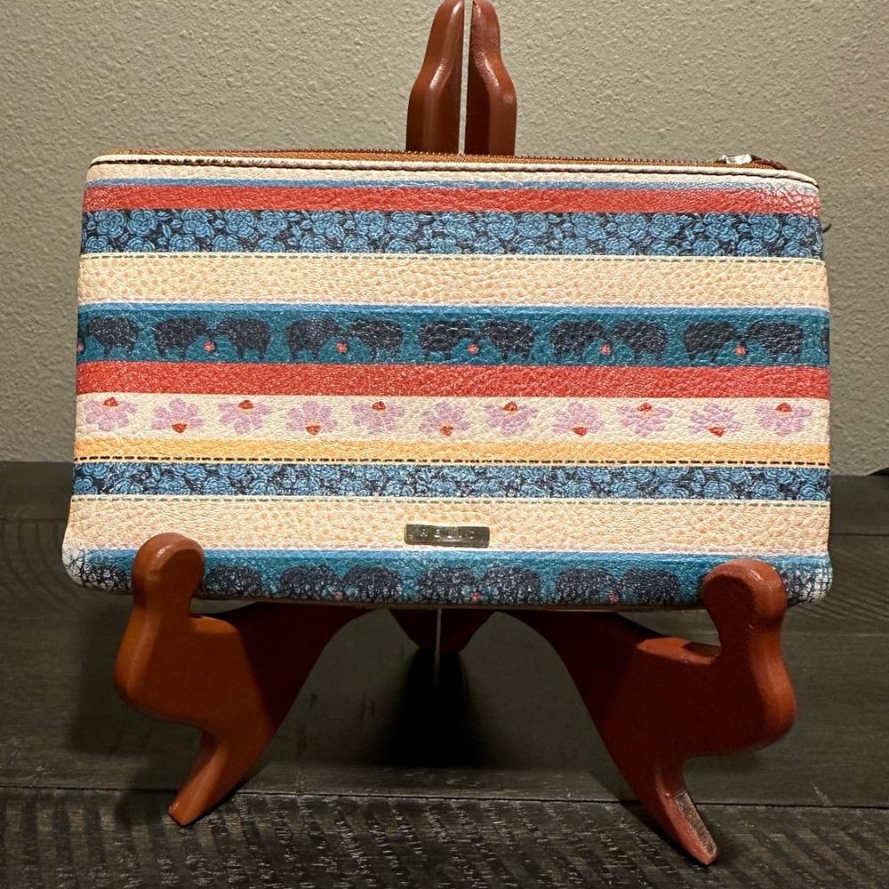Relic clutch 2 large zipper compartments snap closure with 10 card slots 2 cash